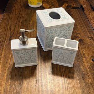 3 piece bathroom set